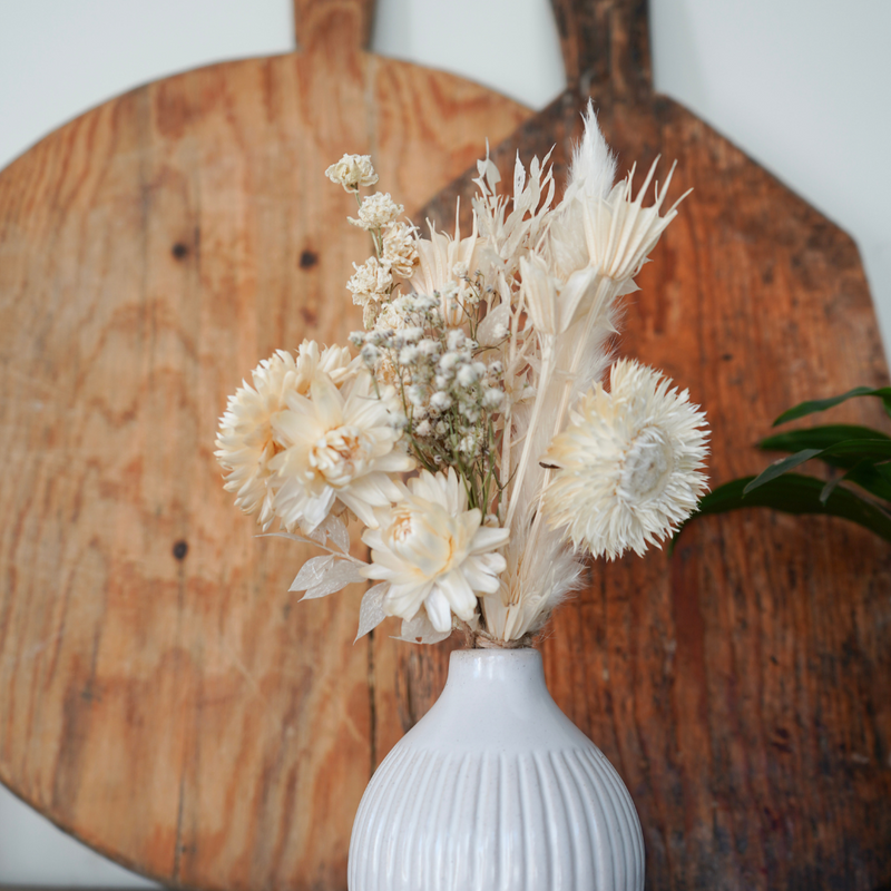 Cream small dried flower bouquet + vase