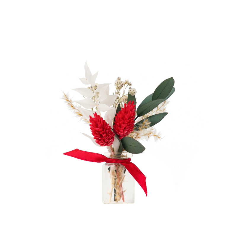Red and green Christmas dried flower mini bouquet